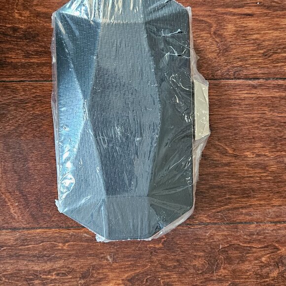 NWT Sam Moon Black and Gold Hard Shell Clutch - Picture 2 of 7